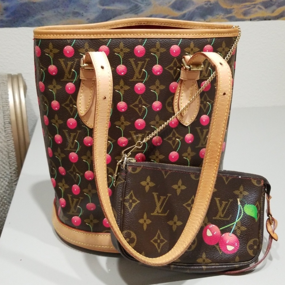 Louis Vuitton bucket bag